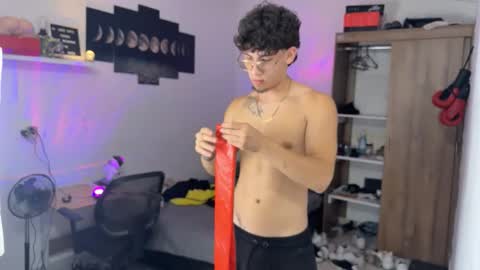 Snapshot of kisan_smith chatting on 10.22.25 Kisan online show from 10.22.25