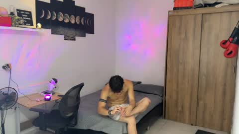 Snapshot of kisan_smith chatting on 10.25.25 Kisan online show from 10.25.25