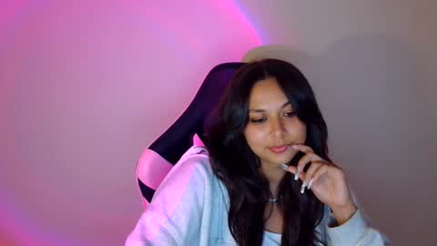 kiss_ameliaa online show from 10.10.25