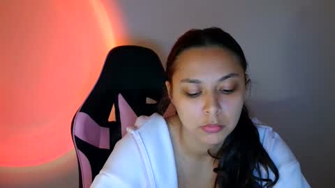 kiss_ameliaa online show from 10.15.25