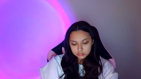 kiss_ameliaa online show from 10.27.25