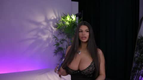 Kiss Jess online show from 04.17.26