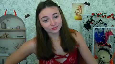 Valeria online show from 10.25.25