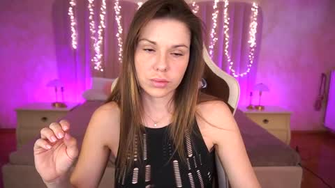 KissableKira online show from 03.31.26