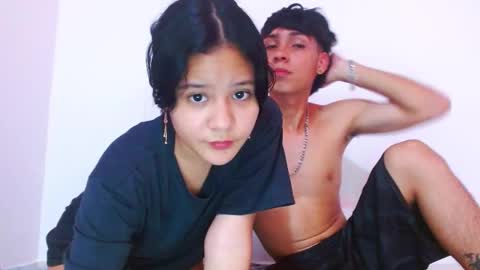 kiss and fire online show from 09.15.25