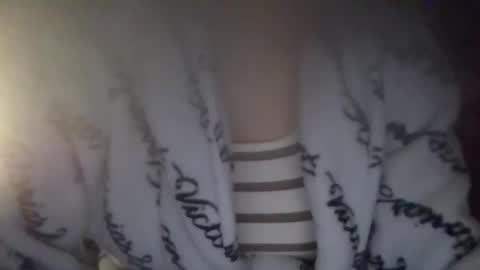 Snapshot of kissandtell1357 chatting on 10.27.25 kissandtell1357 online show from 10.27.25