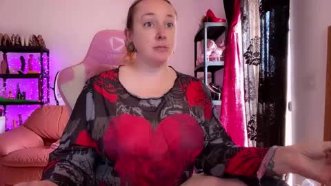 kissica online show from 10.28.25