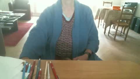 Snapshot of kisslog1 chatting on 09.27.25 kisslog1 online show from 09.27.25