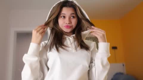 Snezhana online show from 10.26.25