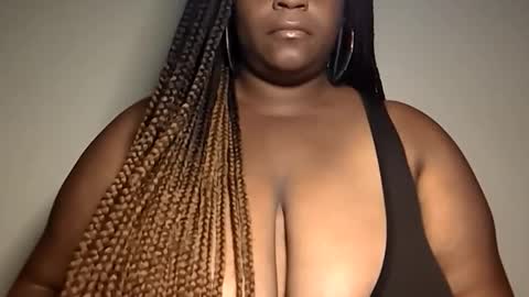 KissMy3rdEye online show from 10.22.25