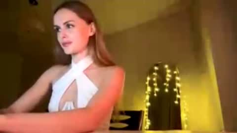 Emma online show from 09.19.25
