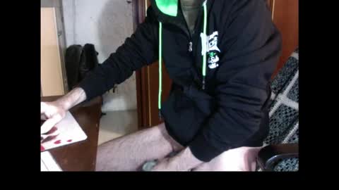 kissofbanned1983 online show from 11.27.25