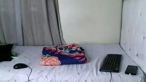 kisssmiles online show from 10.06.25