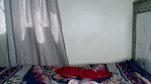 kisssmiles online show from 10.21.25