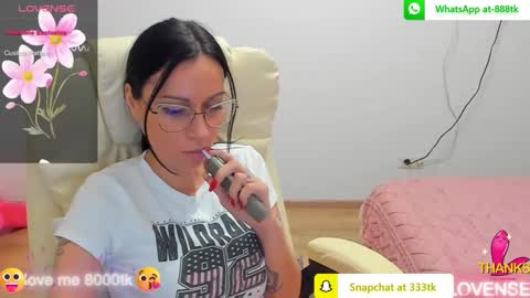 kisssnicol online show from 03.04.25