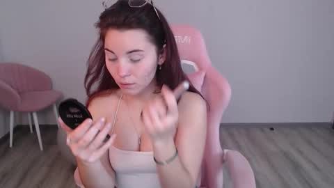 Vikki Rose online show from 10.29.25