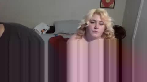 Kitten and rebellious online show from 01.21.25