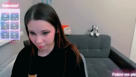 Snapshot of kitten_alisa chatting on 06.04.26 Alissa online show from 06.04.26
