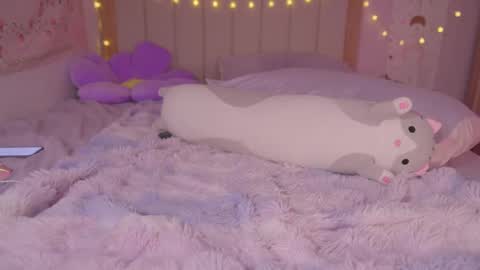 Snapshot of kittenmoon_ chatting on 02.26.25      online show from 02.26.25