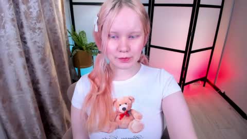 kittenxoann online show from 04.18.26