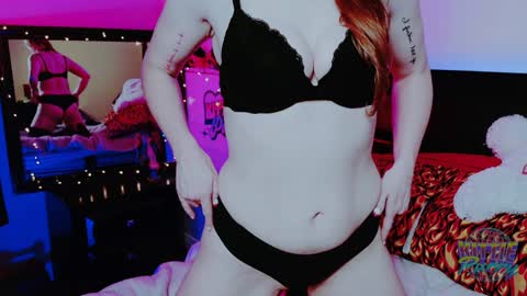 Kittie Purry online show from 01.11.25