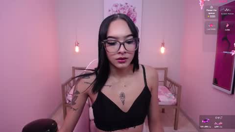Snapshot of kitty1_xx_ chatting on 06.13.26 PVT 12TK 02PM - 9PM COLOMBIA online show from 06.13.26