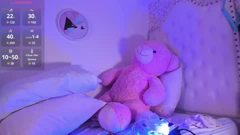 Kitty  online show from 02.25.25