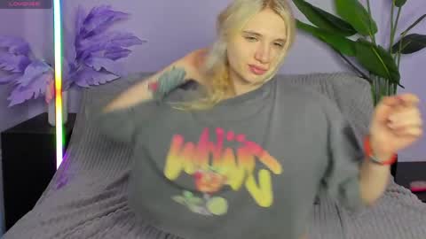 kitty blondy online show from 04.06.26