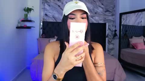 Snapshot of kitty_collins_ chatting on 06.12.26 Kitty online show from 06.12.26