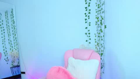 Snapshot of kitty_cut1ee_ chatting on 03.04.26 kitty_cut1ee_ online show from 03.04.26