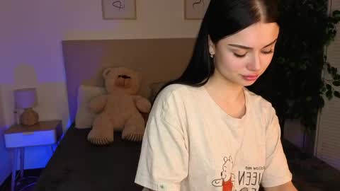 Snapshot of kitty_cut1ee_ chatting on 04.11.26 kitty_cut1ee_ online show from 04.11.26