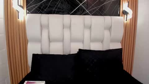 kitty online show from 09.13.25