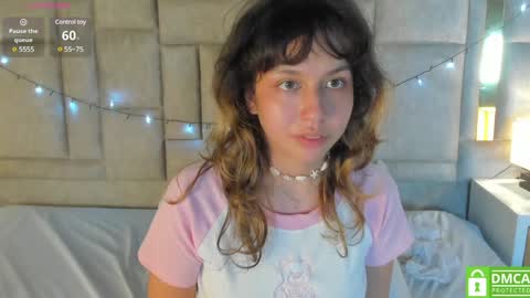 Snapshot of kitty_emma1 chatting on 12.30.24 Emma online show from 12.30.24