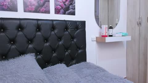 kitty_f00x online show from 06.25.26