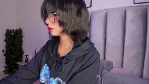 Camila online show from 12.10.24