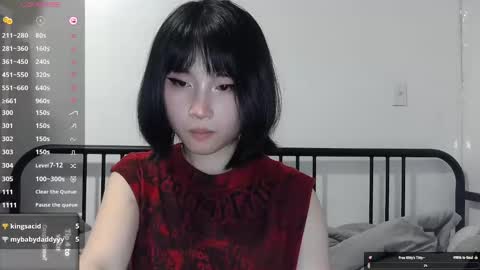 Snapshot of kitty_krush chatting on 09.16.25 Kitty online show from 09.16.25