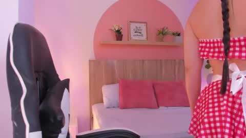 K I T T Y online show from 09.18.25