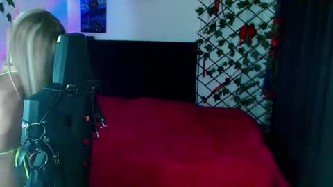 kitty_vaal online show from 10.31.25