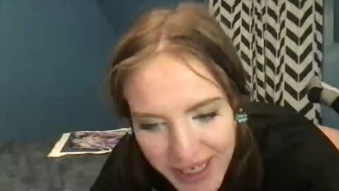 kittycatkendra online show from 11.20.25