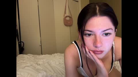 Snapshot of kittycherries chatting on 12.29.24 Ivy online show from 12.29.24