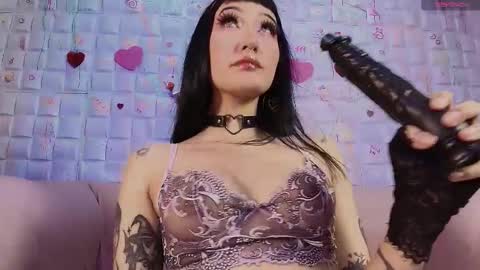 Kitty Goth  online show from 02.14.26