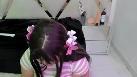 Snapshot of kittyhtx chatting on 12.24.24 kittyhtx online show from 12.24.24