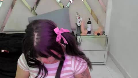 Snapshot of kittyhtx chatting on 12.26.24 kittyhtx online show from 12.26.24