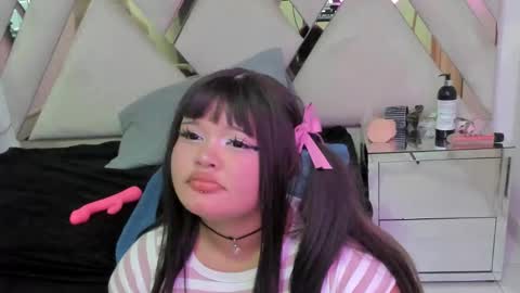 Snapshot of kittyhtx chatting on 12.26.24 kittyhtx online show from 12.26.24