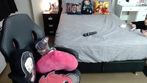 Snapshot of kittykat18x chatting on 01.11.25 Isabel online show from 01.11.25