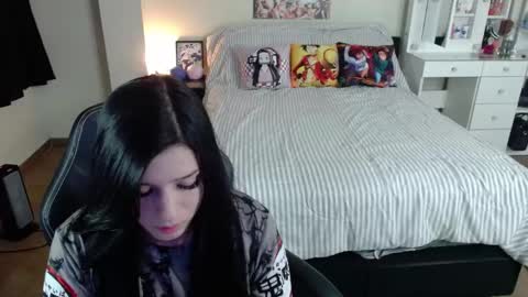 Snapshot of kittykat18x chatting on 09.12.25 Isabel online show from 09.12.25