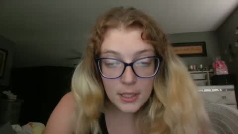kittykat3535sx online show from 09.23.25