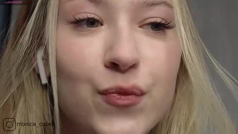 Monika online show from 12.29.24