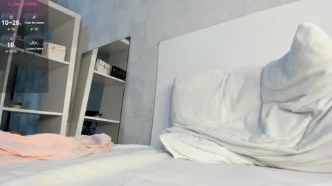 Monika online show from 09.16.25