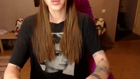 Snapshot of kittylovemoon chatting on 03.30.26 KittyloveMoon online show from 03.30.26